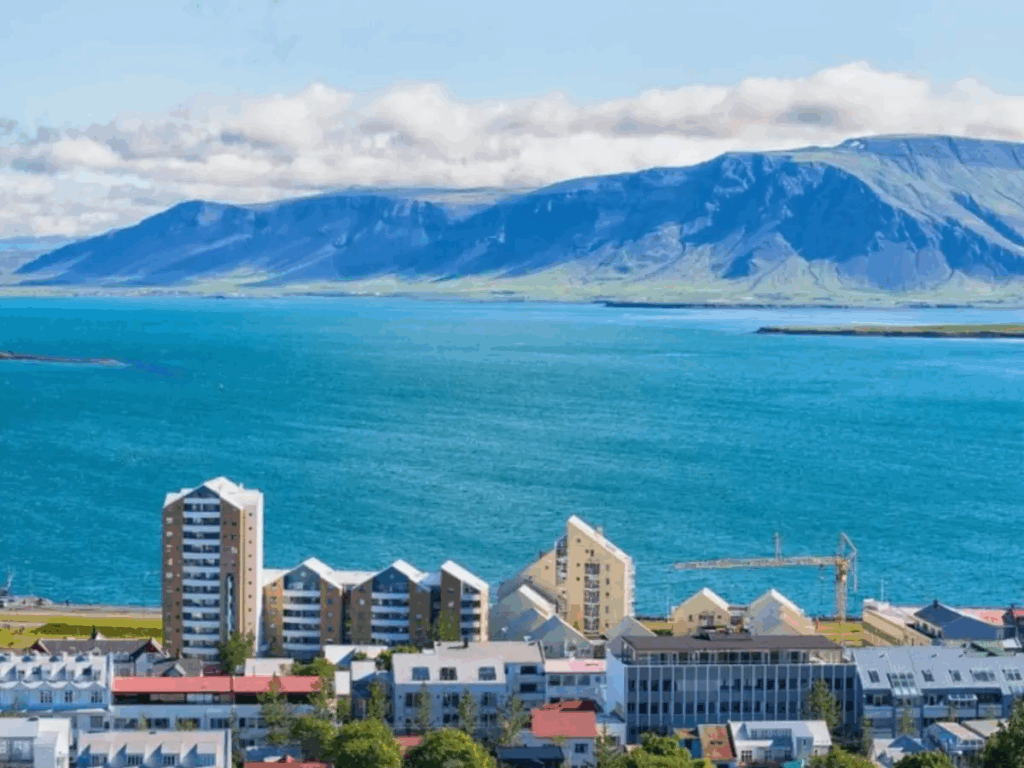 Iceland (295.55 Mbps)